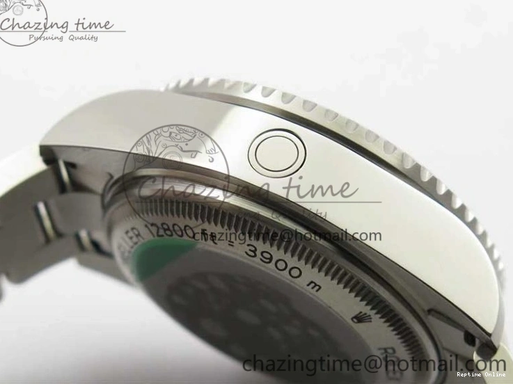 0107 Sea-Dweller DEEPSEA 116660 GMF 316L Steel Black Dial on SS Bracelet A UrbanChic 2959